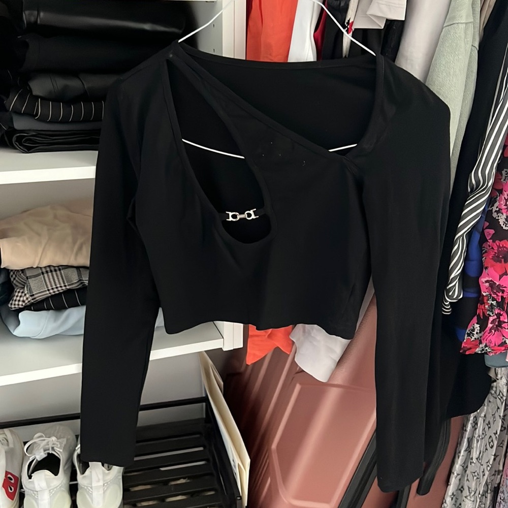 Cropped long sleeve cut out top
